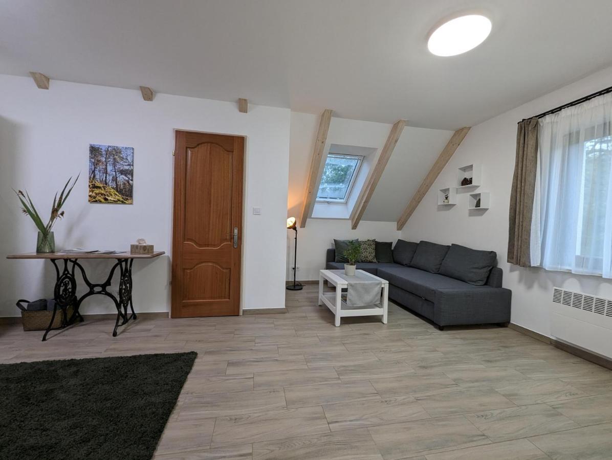 Kosbor Vendégház Monoszlo Exterior foto